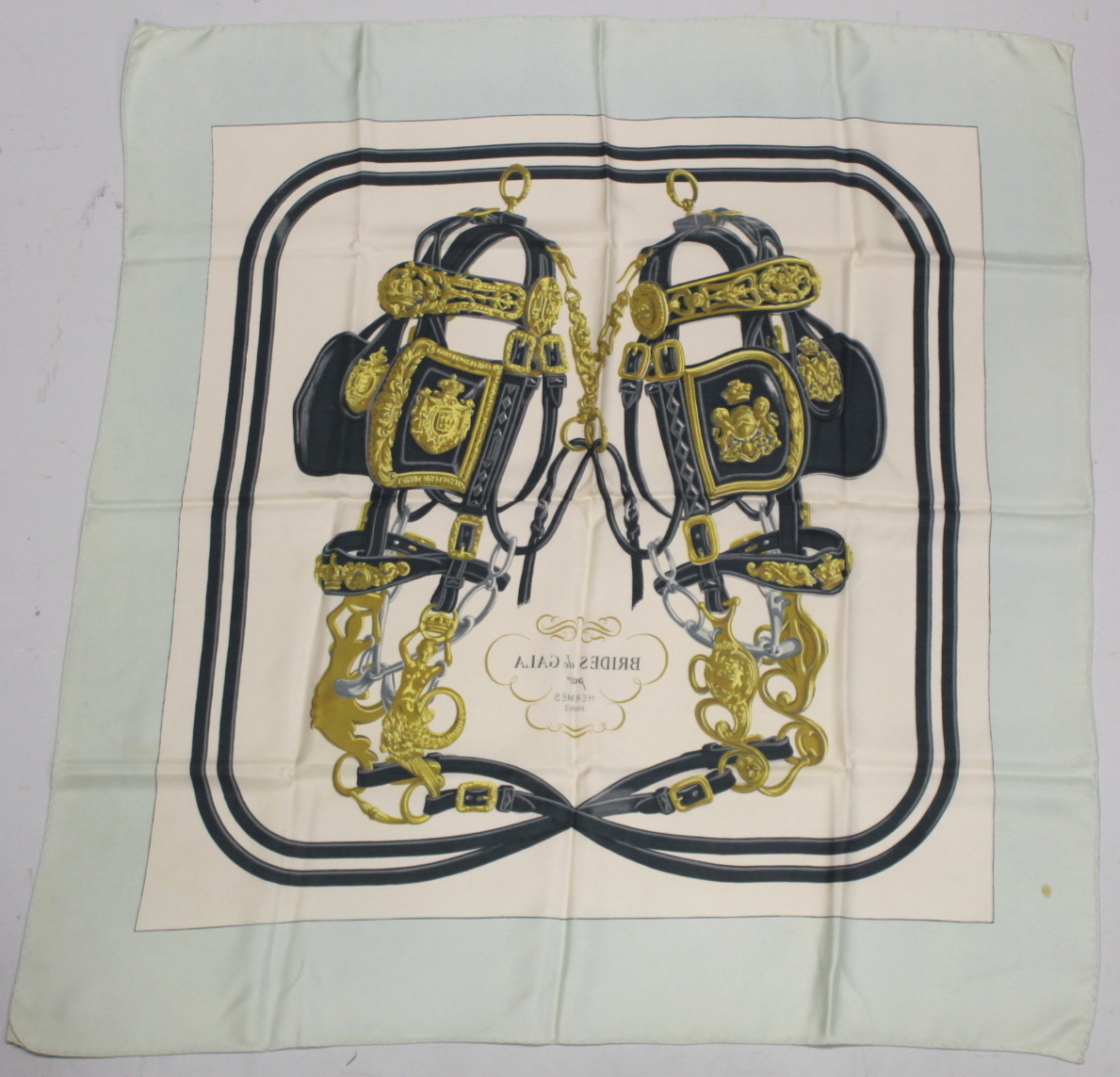 Hermès vintage silk "Brides de Gala" scarf designed by Hugo Grygkar, first issued 1957, with pale - Bild 6 aus 8