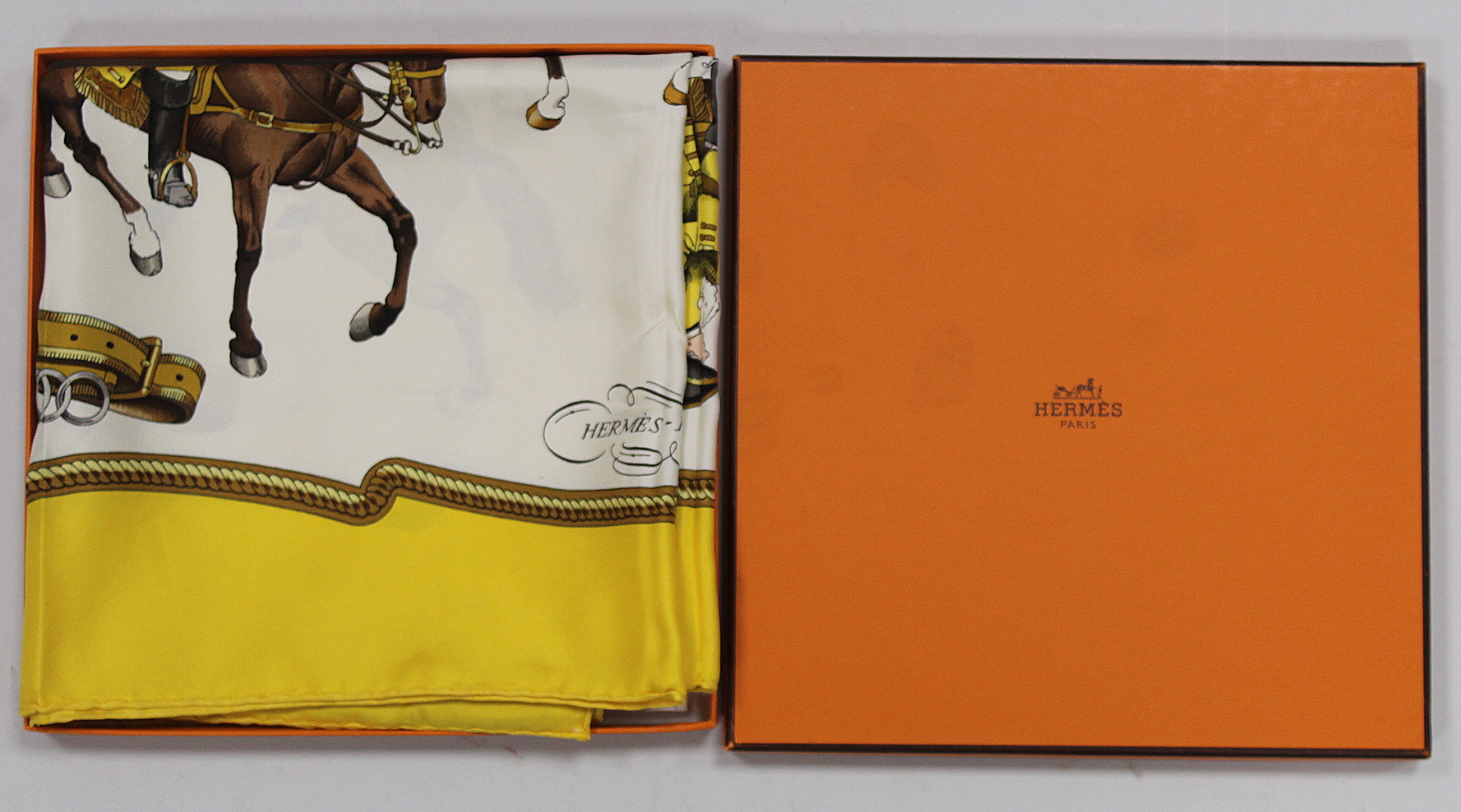 Hermès vintage silk "Reprise" scarf designed by Philippe Ledoux 1970, with yellow border, 90cm x - Bild 9 aus 9