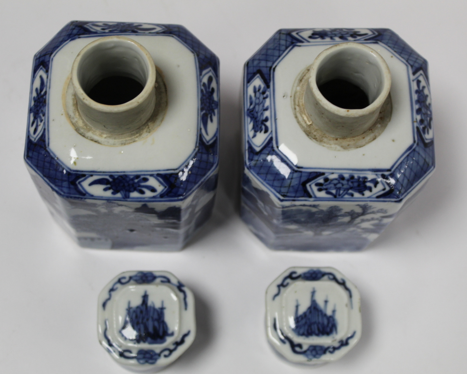 Pair of 18th century Chinese blue and white tea caddies of chamfered square form, the continuous - Image 6 of 20