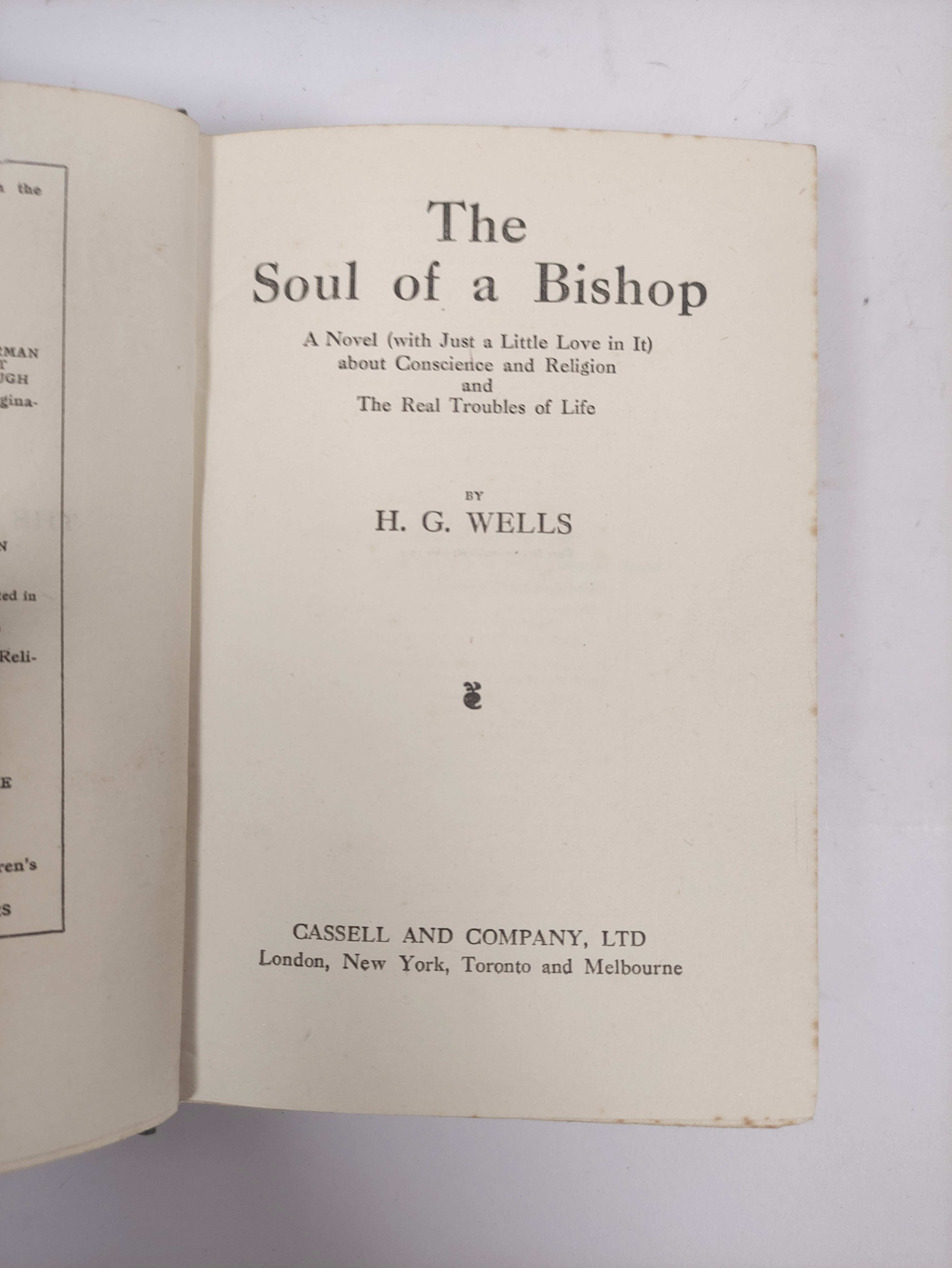 WELLS H. G.  3 vols. in orig. green cloth incl. 1st eds. of In the Days of the Comet, 1906 & The - Bild 7 aus 8