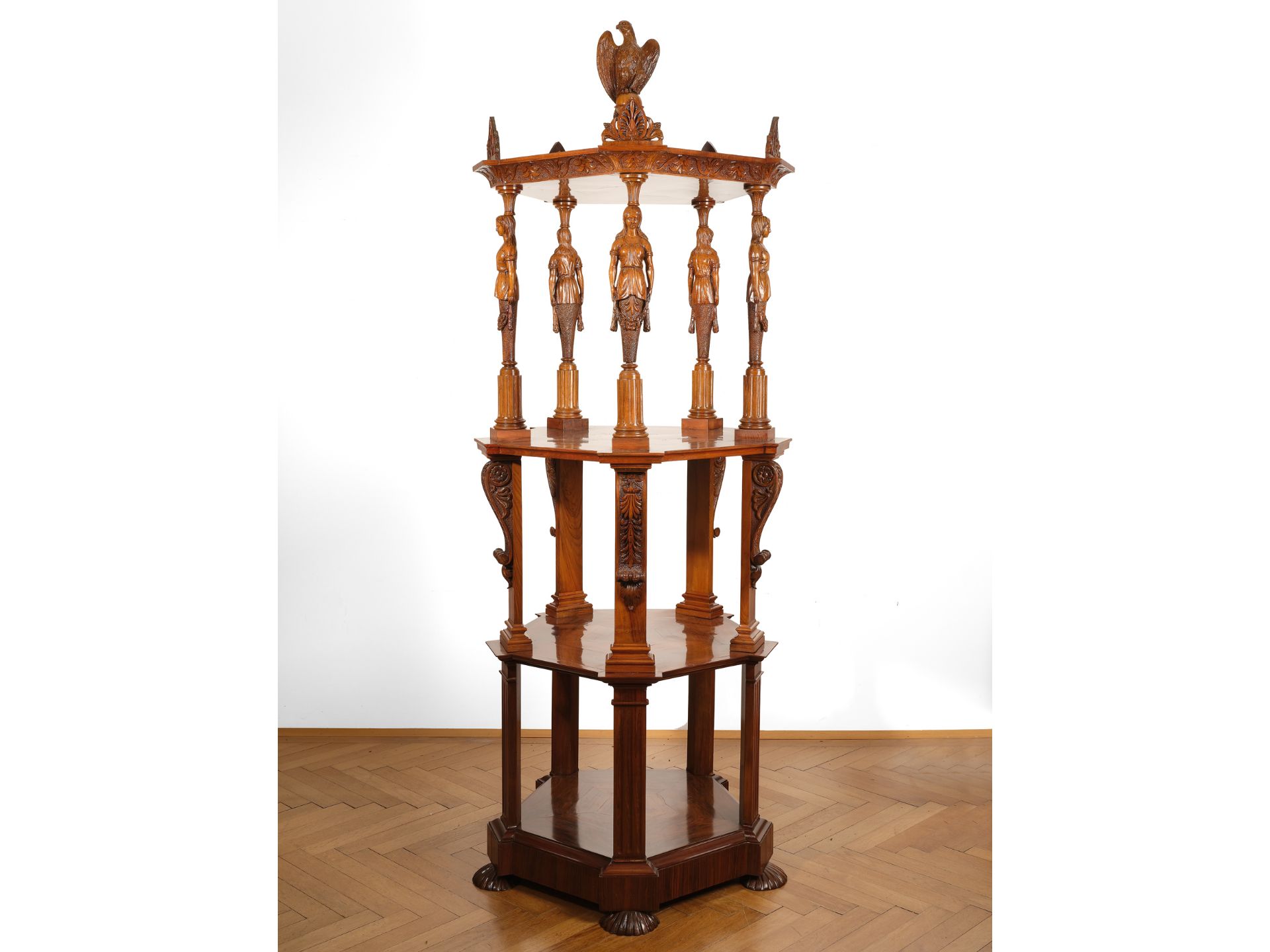 Höfische Prunk Etagere, Frankreich oder Italien, Um 1830/40