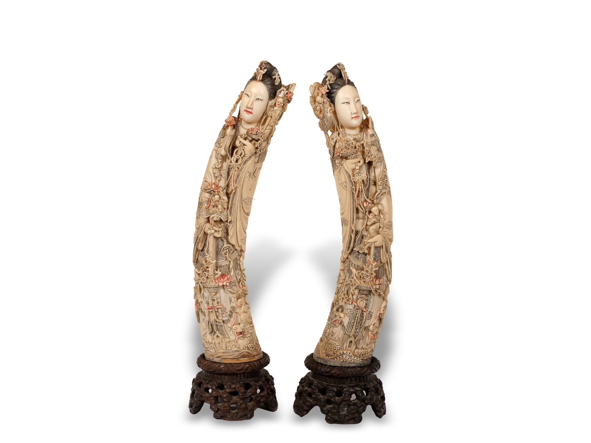 China Quing Dynastie, Paar Elfenbeinfiguren, 19. Jahrhundert