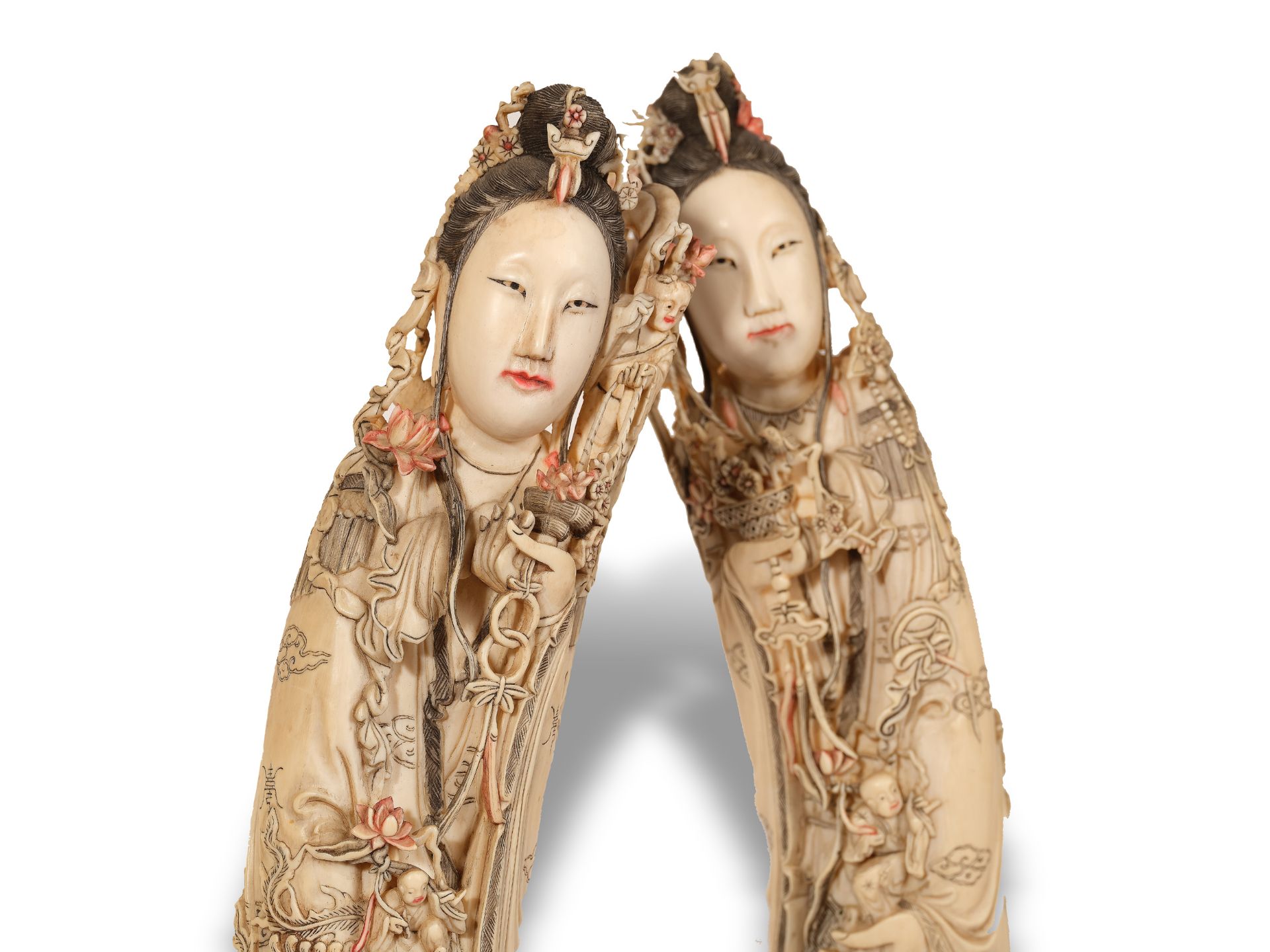 China Quing Dynastie, Paar Elfenbeinfiguren, 19. Jahrhundert - Bild 2 aus 6