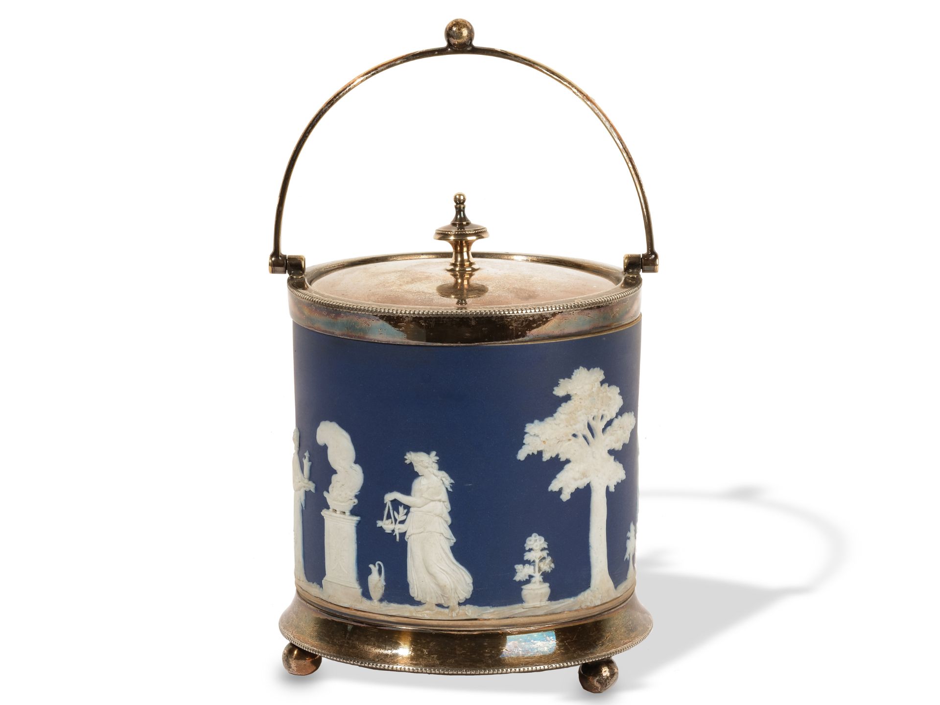 Ice bucket, 
Wedgewood porcelain, 
Ca. 1900