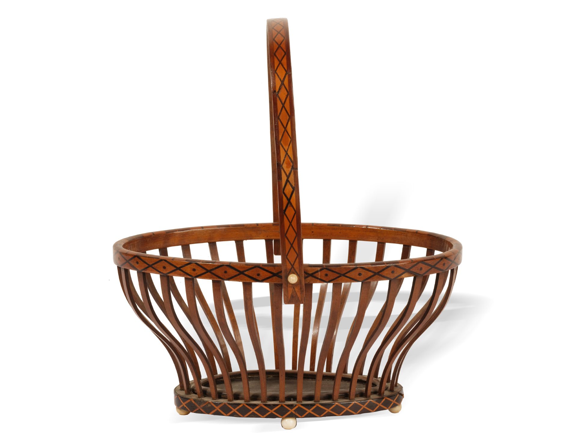 Empire handle basket, 
Vienna, 
Ca. 1810/20 - Image 2 of 3