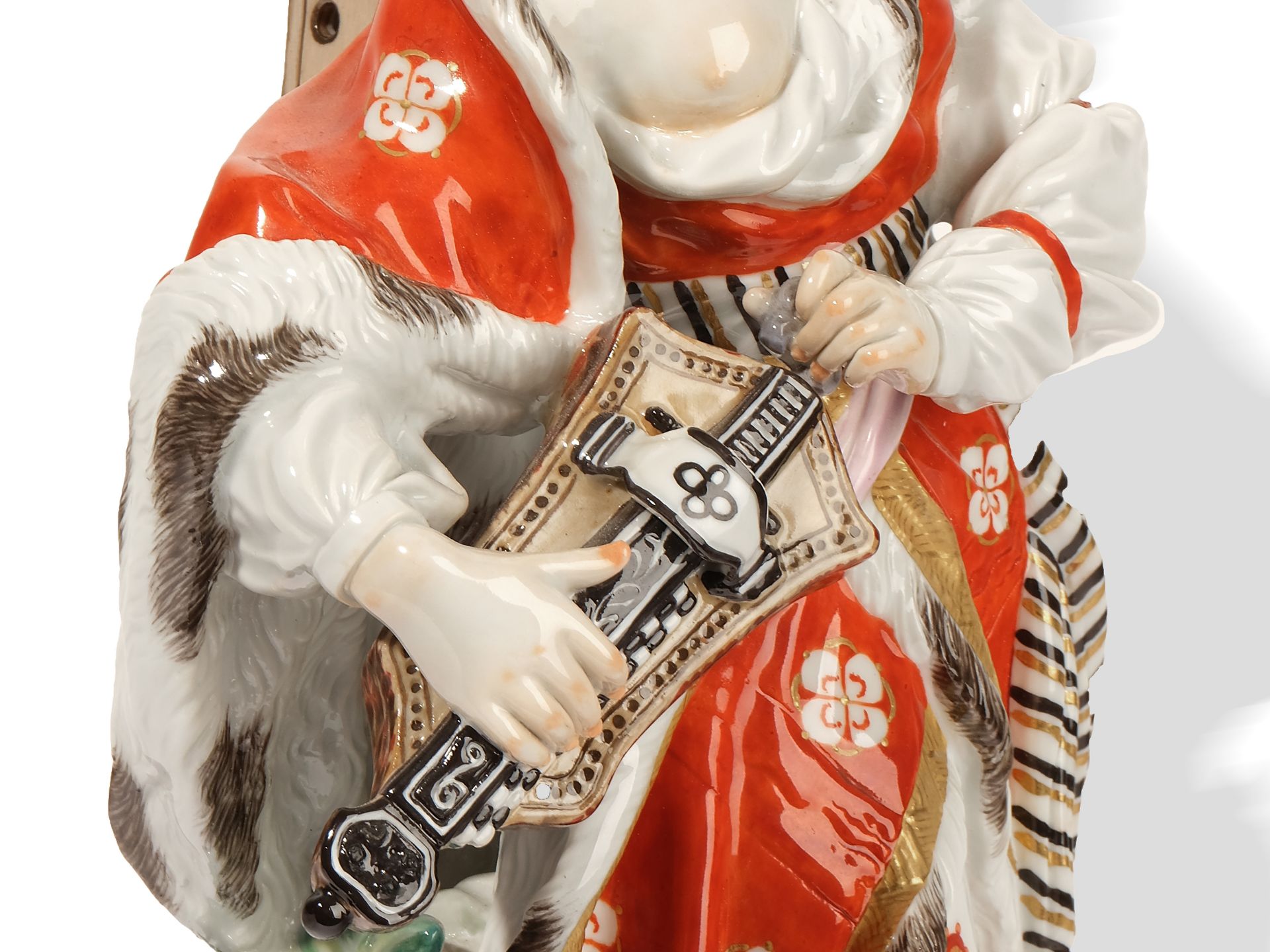 Meissen porcelain, 
Chinese hurdy-gurdy player, 
Porcelain - Image 3 of 4