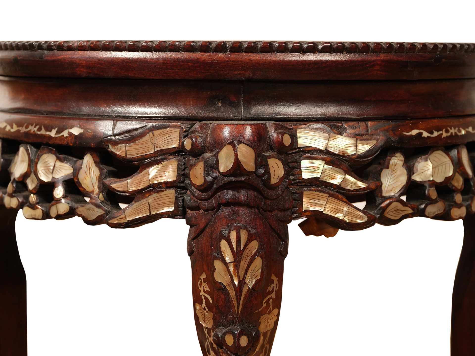 Pair of Chinese side tables, 
China, 
Ca. 1900 - Image 3 of 3