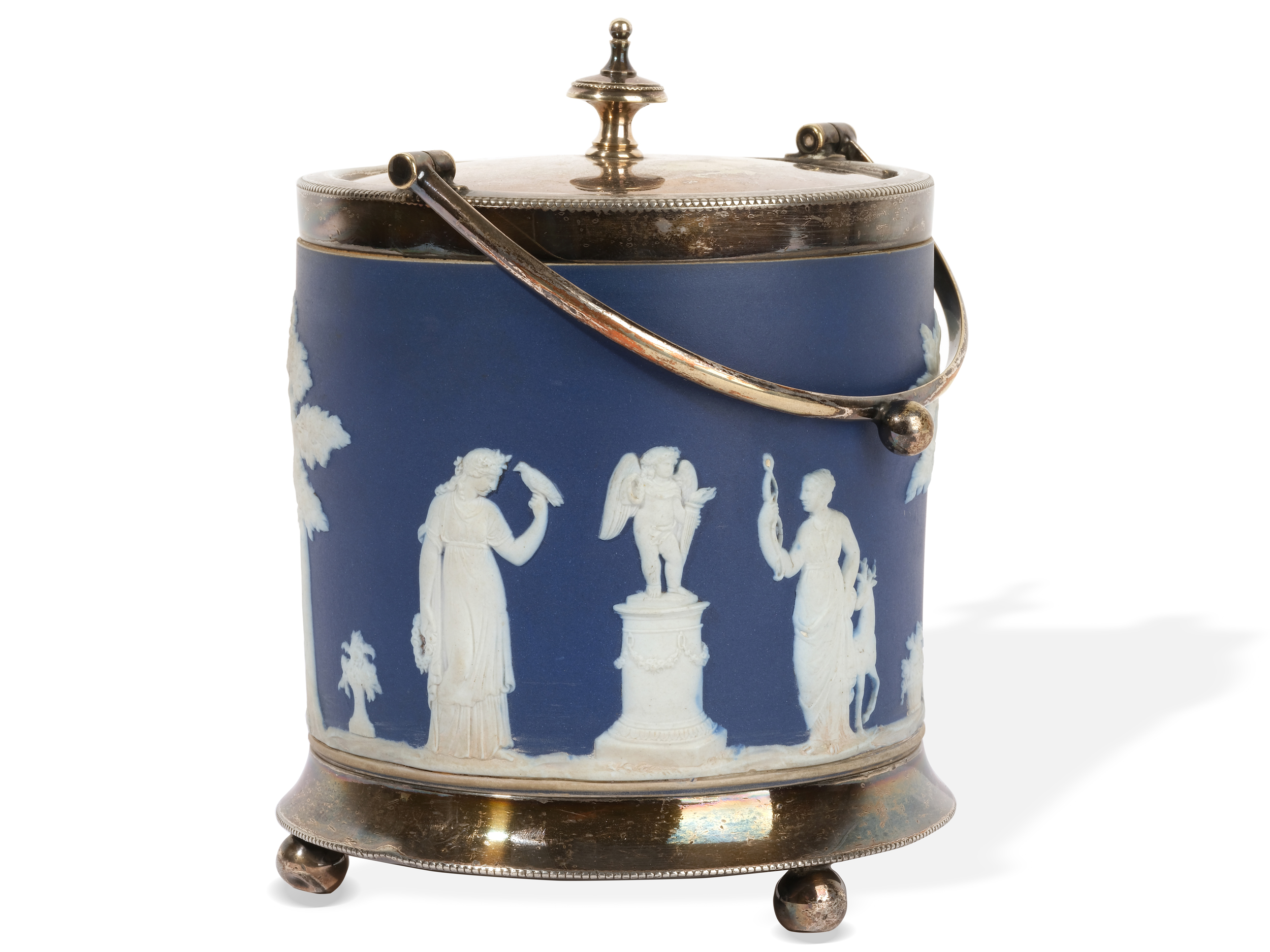 Ice bucket, 
Wedgewood porcelain, 
Ca. 1900 - Image 2 of 5