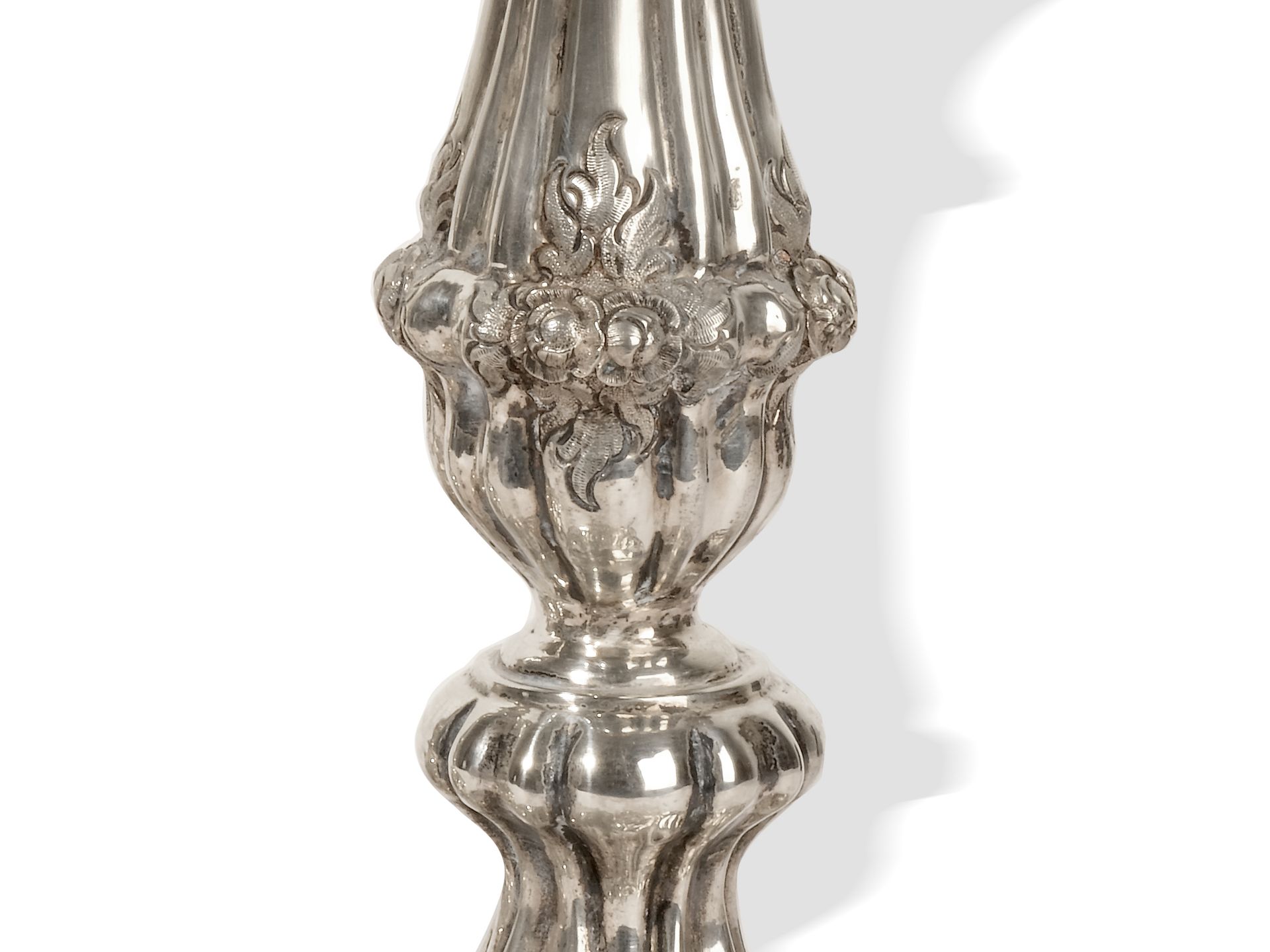 Pair of representative candlesticks, 
"Alt Wien" silver, 
Ca. 1850 - Image 4 of 5