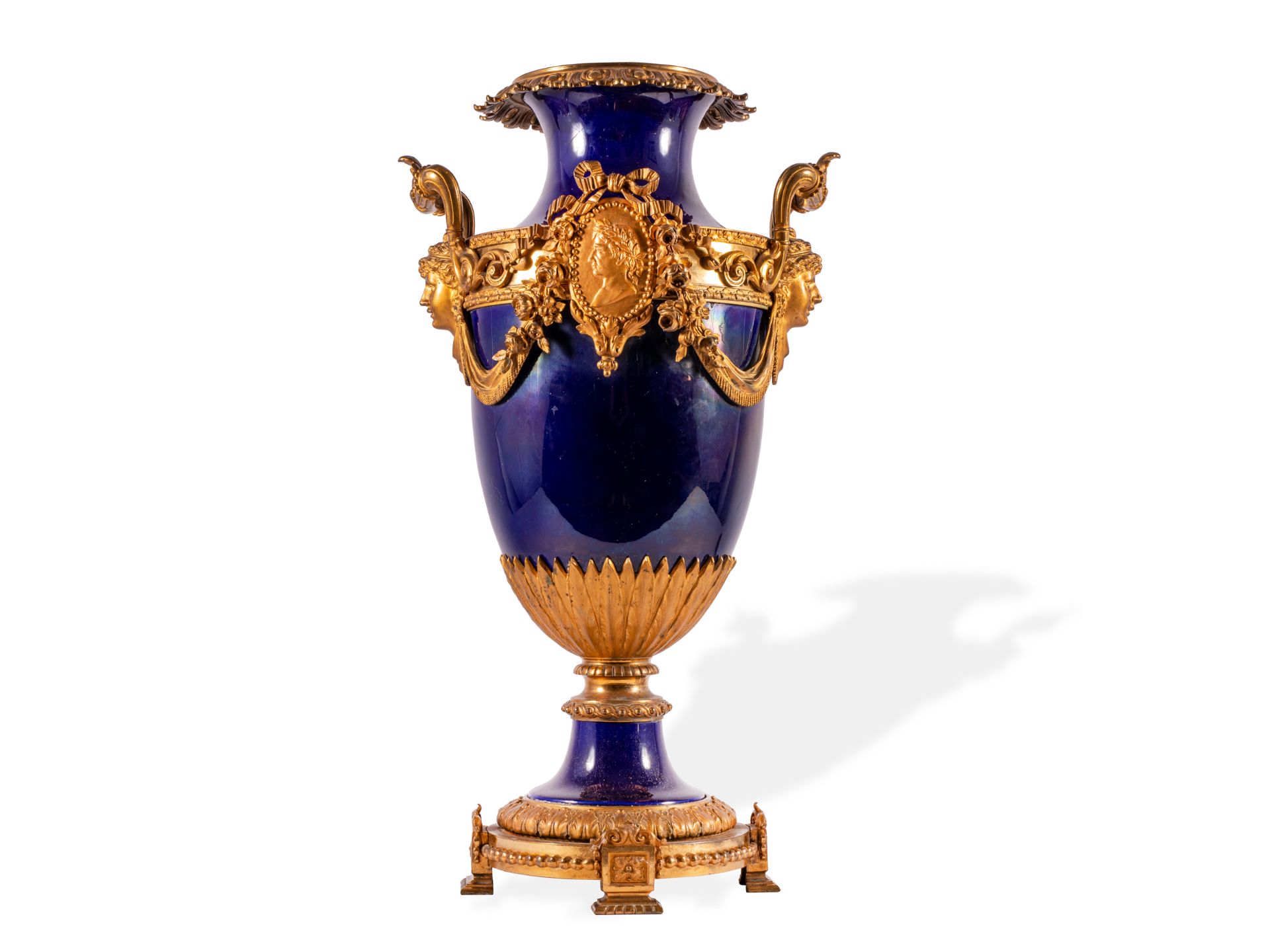 Blaue Keramik-/Porzellanvase, Deutsch oder französisch, Ende 19. Jahrhundert 