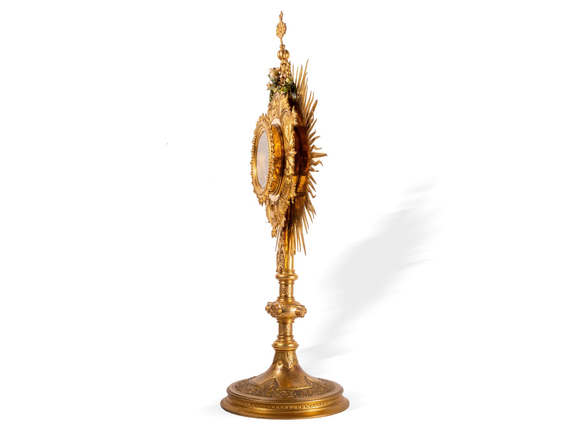 Monstrance, 19th century, Cast brass or bronze, handmolded and engraved - Image 4 of 7