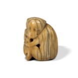 Netsuke, Affe mit Jungem, Japan