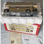Sunstar 1/24-scale MODEL ROUTEMASTER BUS: RM 1983 in London Transport 1983 Golden Jubilee livery "