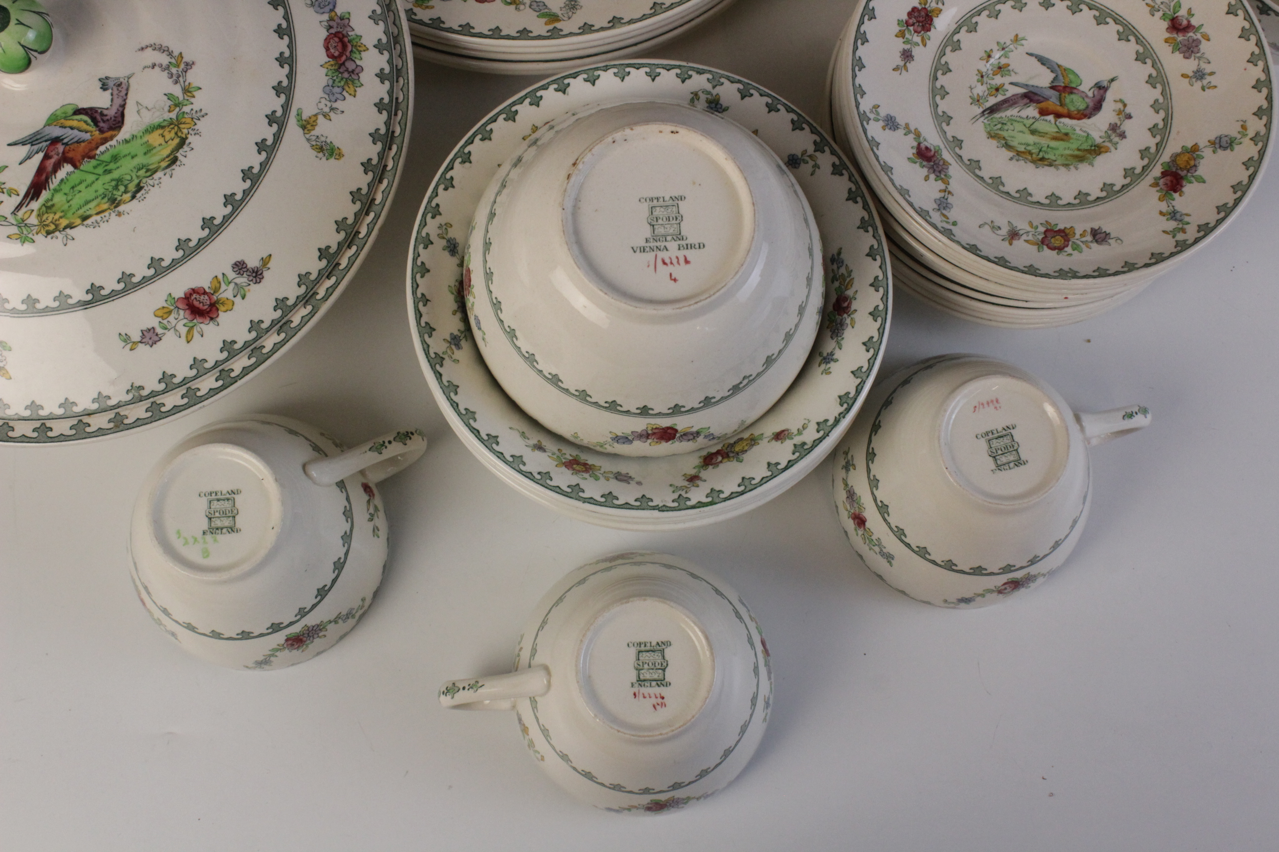 A Copeland Spode Vienna bird part service, early 20th century, comprising seven dinner plates, 23. - Image 2 of 2