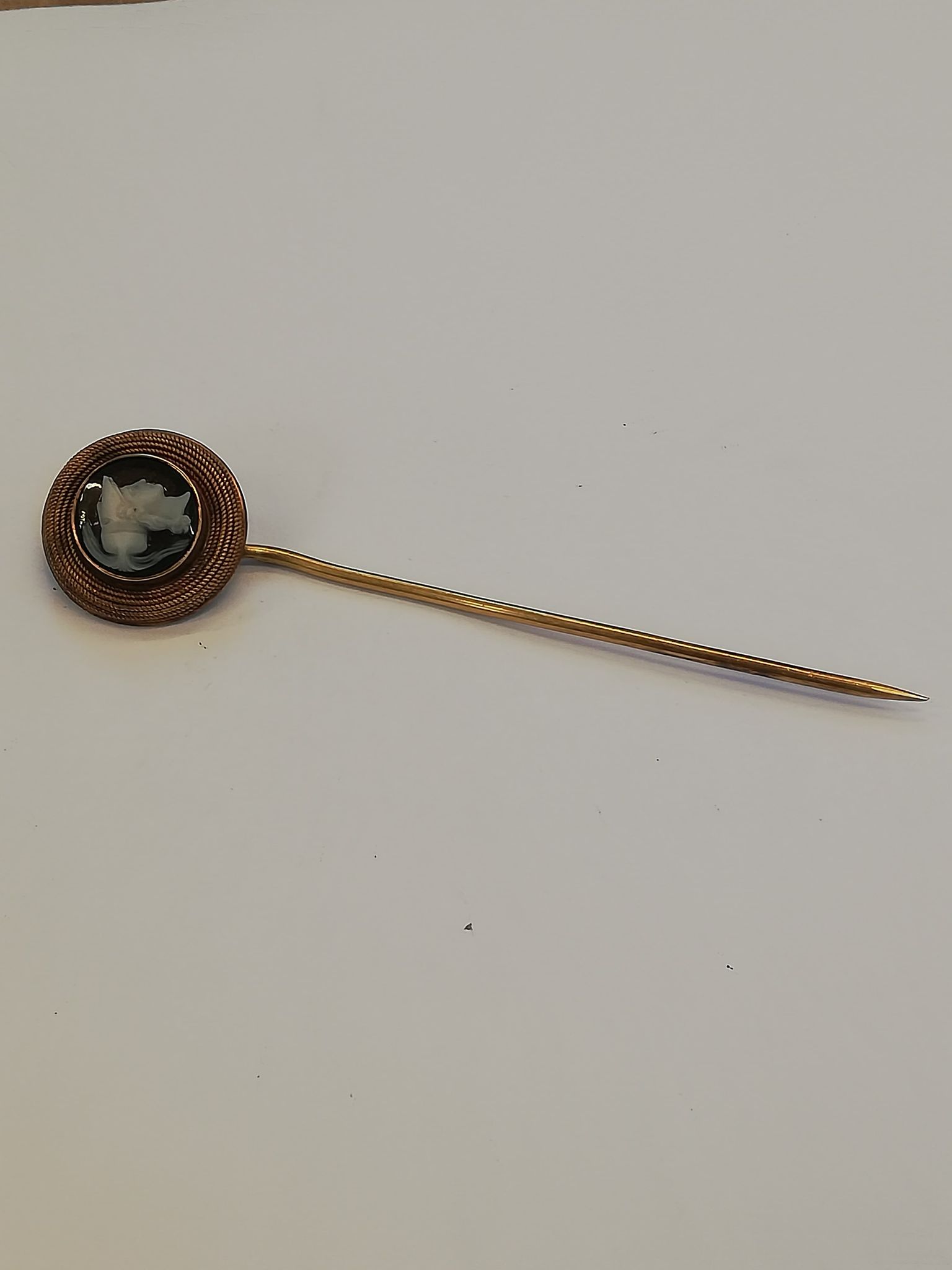 A selection of stick pins and accessories, to include a carved hardstone cameo stick pin, - Image 11 of 30