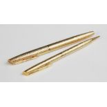A vintage 18ct gold fountain pen, tapered cylindrical case with engine turned decoration,