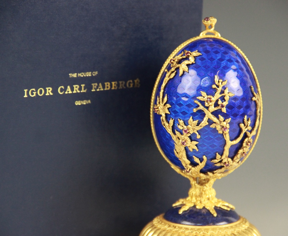 A Limited Edition musical 'Faberge Firebird Egg' by Franklin Mint, the silver gilt egg with blue - Image 7 of 12