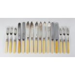 A set of Edwardian silver-bladed fish knifes of forks, John Sanderson, Sheffield 1901-03, six-