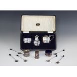 A cased George V silver cruet set, S Blanckensee & Son Ltd, Birmingham 1923, comprising; a wet