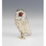 A Victorian silver novelty pepperette, Richards & Brown, London 1873, modelled as an owl with