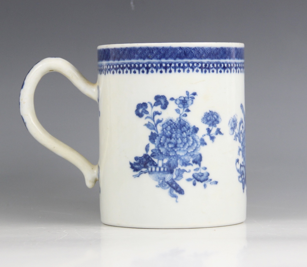 A large Chinese export porcelain blue and white mug, Qianlong (1736-1795), of cylindrical form and