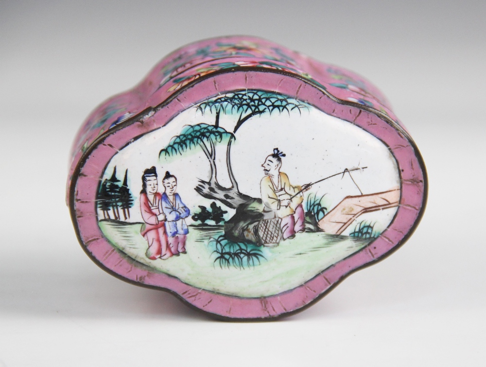 A Chinese canton enamel lozenge shaped box and cover, the cover decorated with a fisherman and two - Image 3 of 4