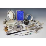 A selection of silver, silver mounted and silver coloured dressing table wares, to include a