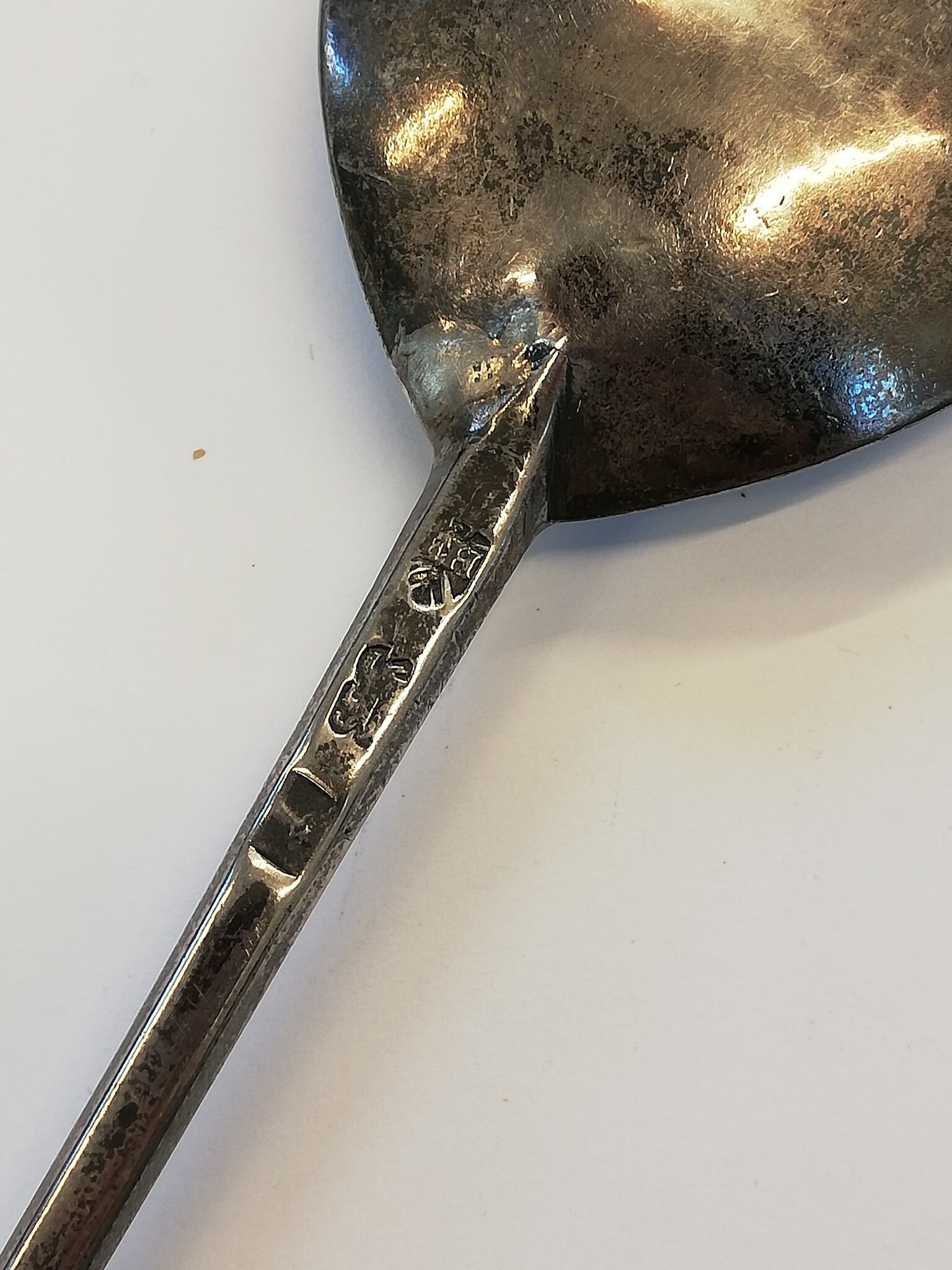 A Charles I silver seal-top spoon, Edward Hole, London 1636, the fig-shaped bowl set to a faceted - Bild 11 aus 26