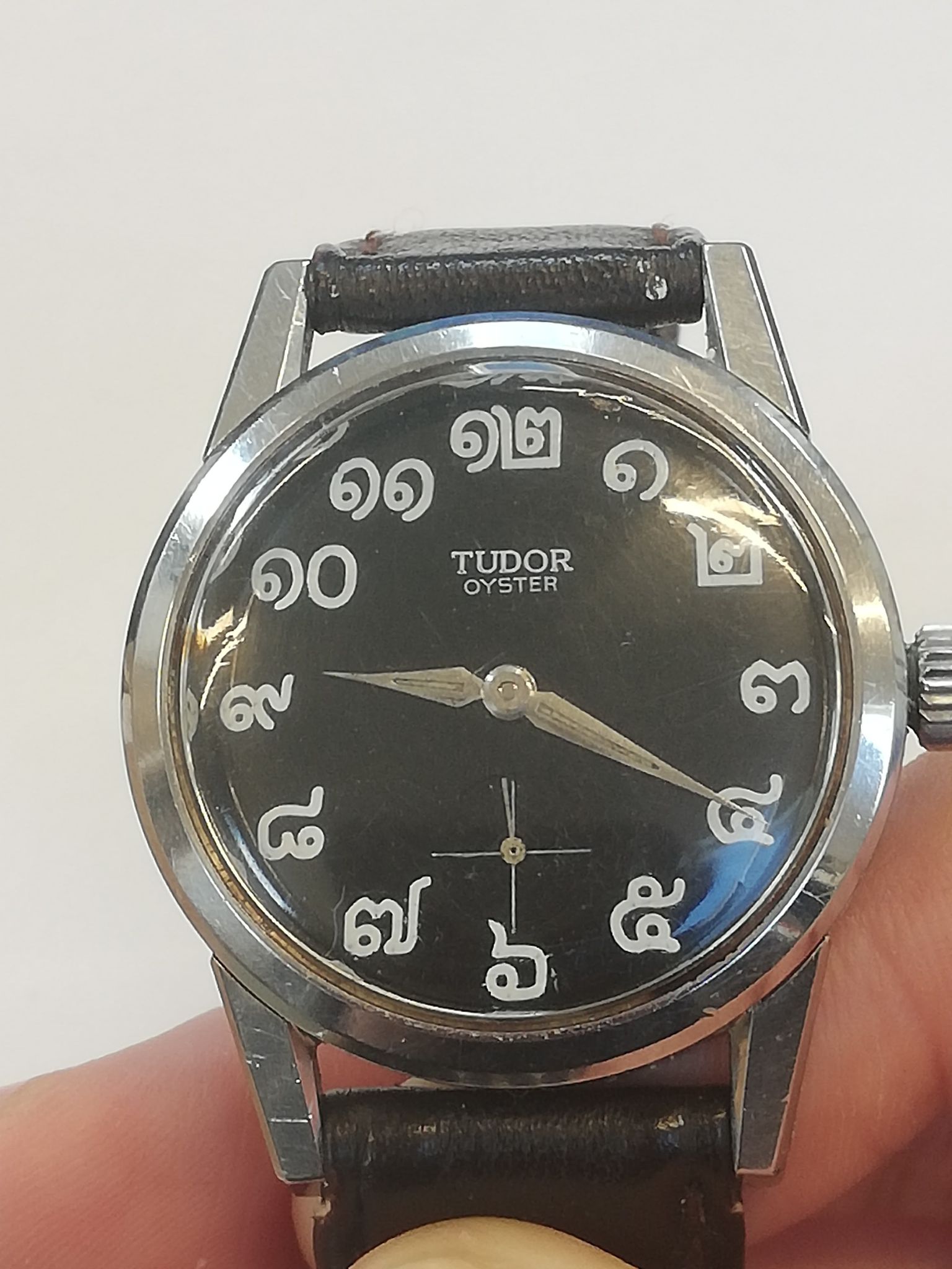 A Tudor Oyster wristwatch, the circular black dial with Thai numerals and subsidiary seconds dial to - Bild 7 aus 11