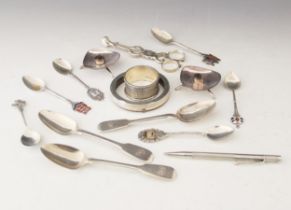 A pair of Victorian Irish silver fiddle pattern teaspoons, Philip Weekes, Dublin 1838, each with