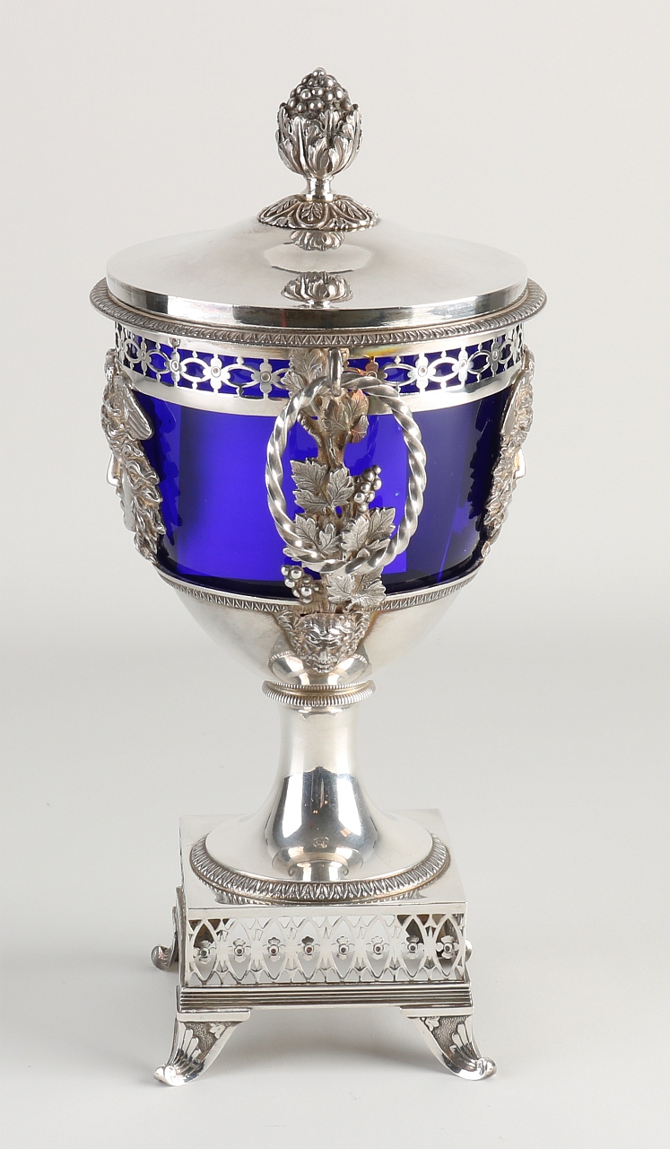 Silver lidded goblet, 18th century Paris - Image 2 of 2