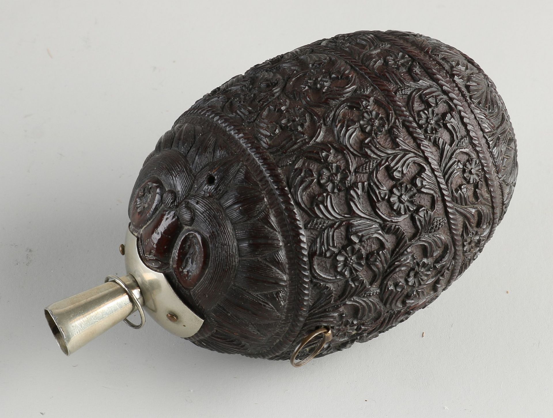 18th - 19th century carved powder horn