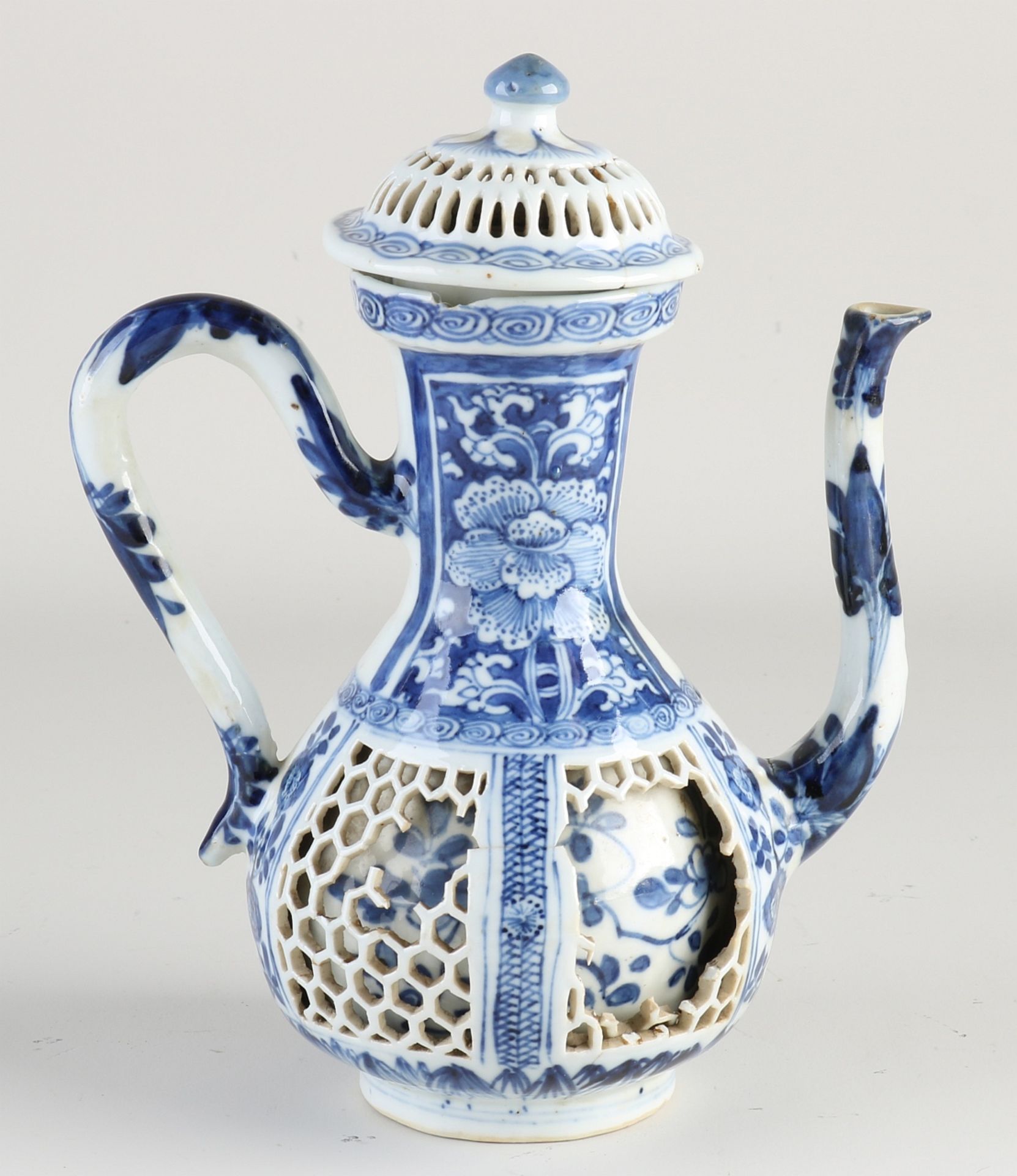 Rare 17th century Chinese jug