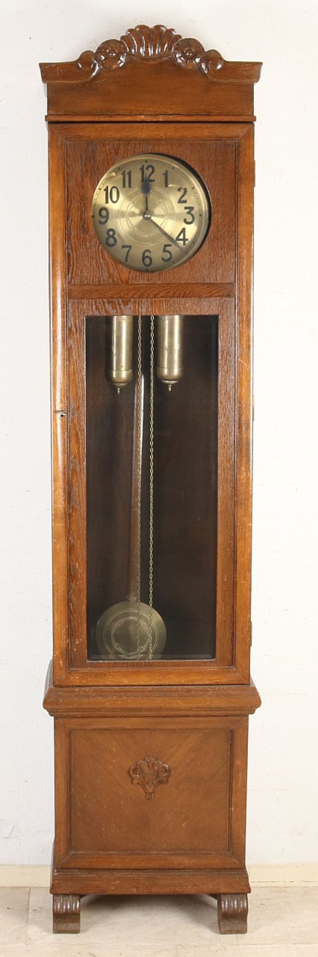 Standing clock