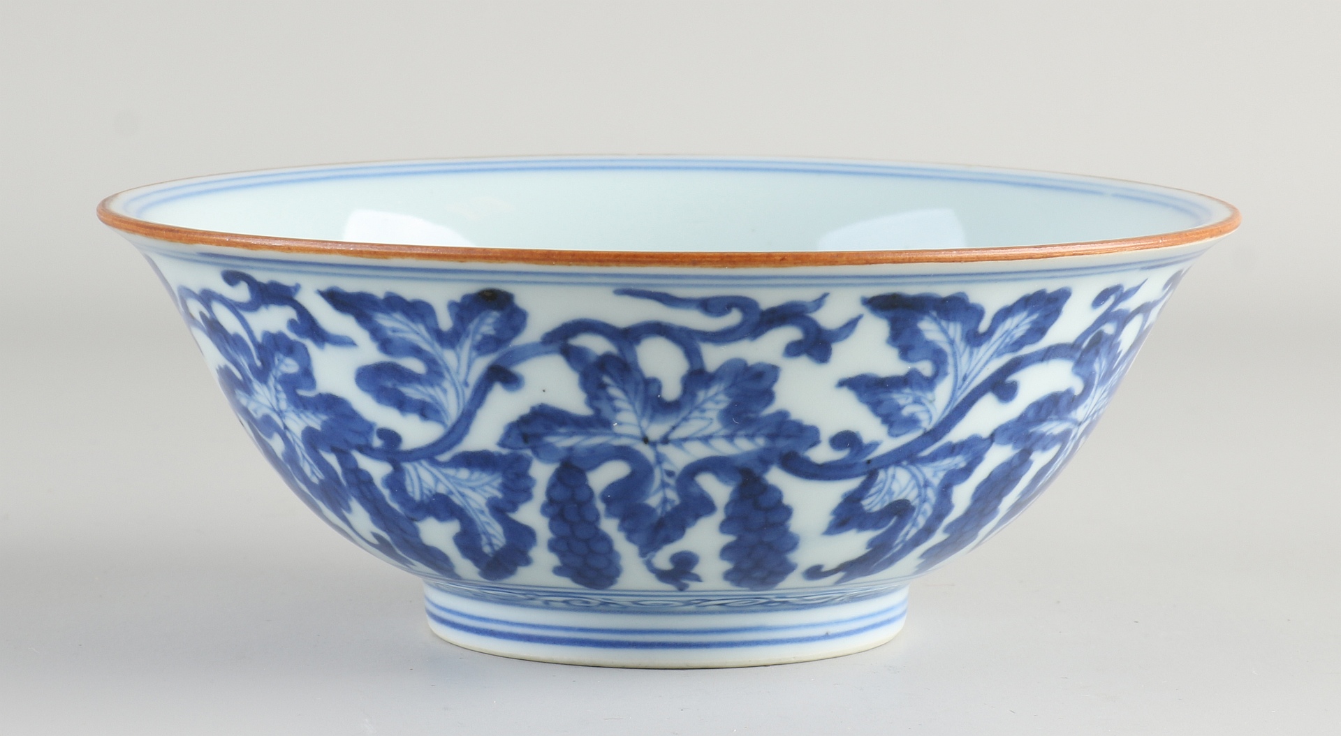 Chinese blue bowl Ø 16.8 cm. - Image 2 of 3