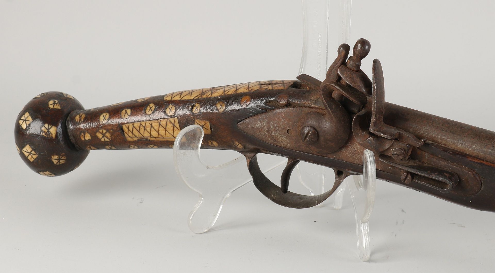 Antique flint gun - Image 2 of 3
