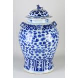 Chinese lidded vase, H 45 cm.