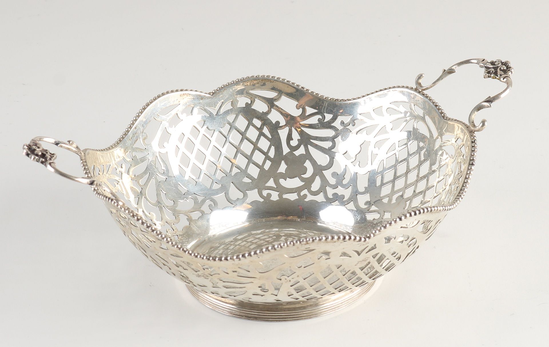silver basket - Image 2 of 2