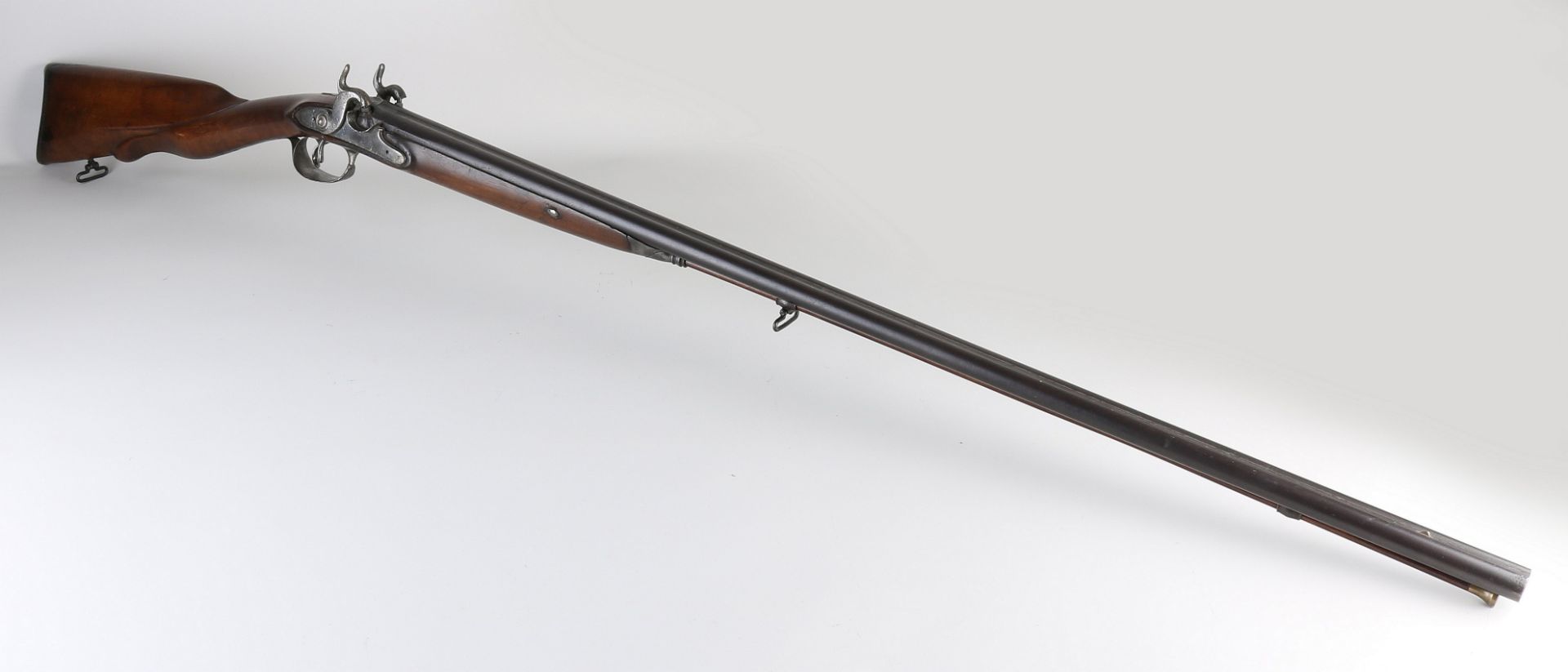 Antique hunting rifle, L 135 cm.