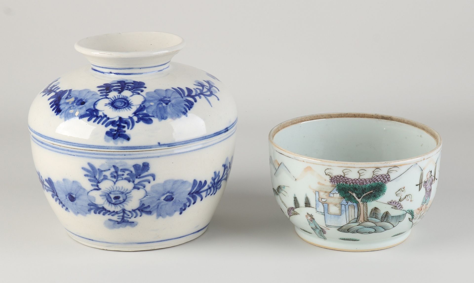 Two Chinese bowls