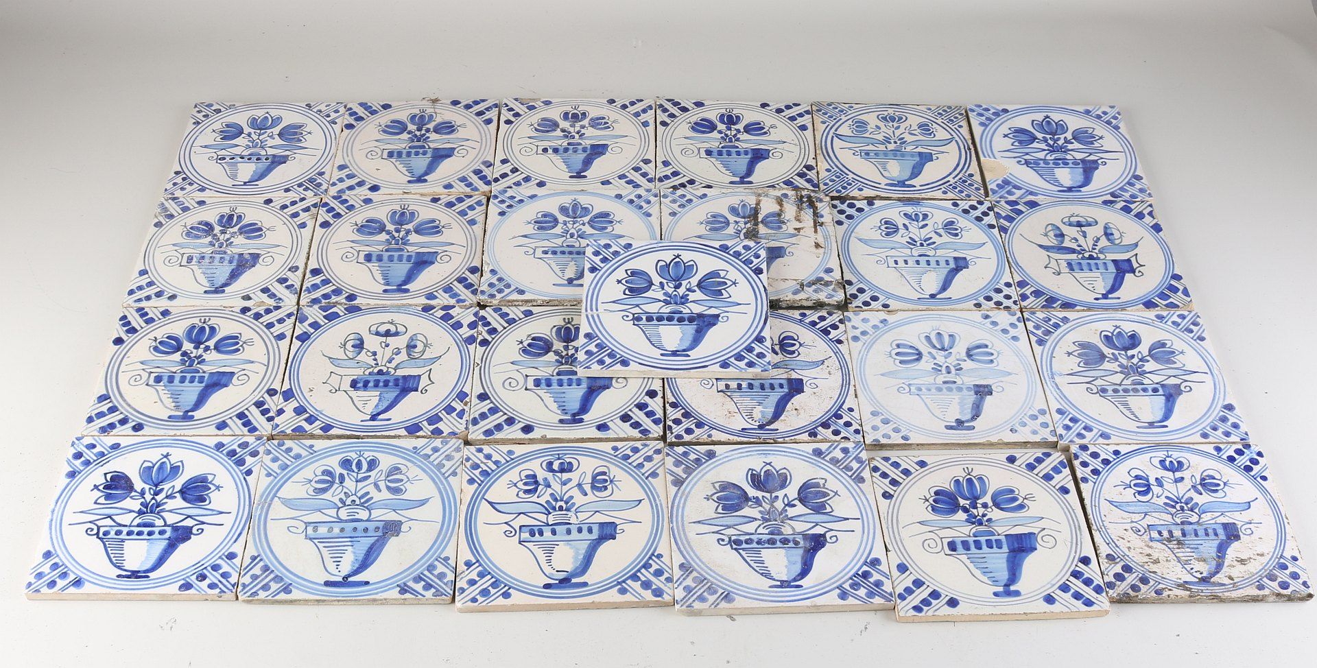 Lot of tiles (25 pcs.), Flowerpot