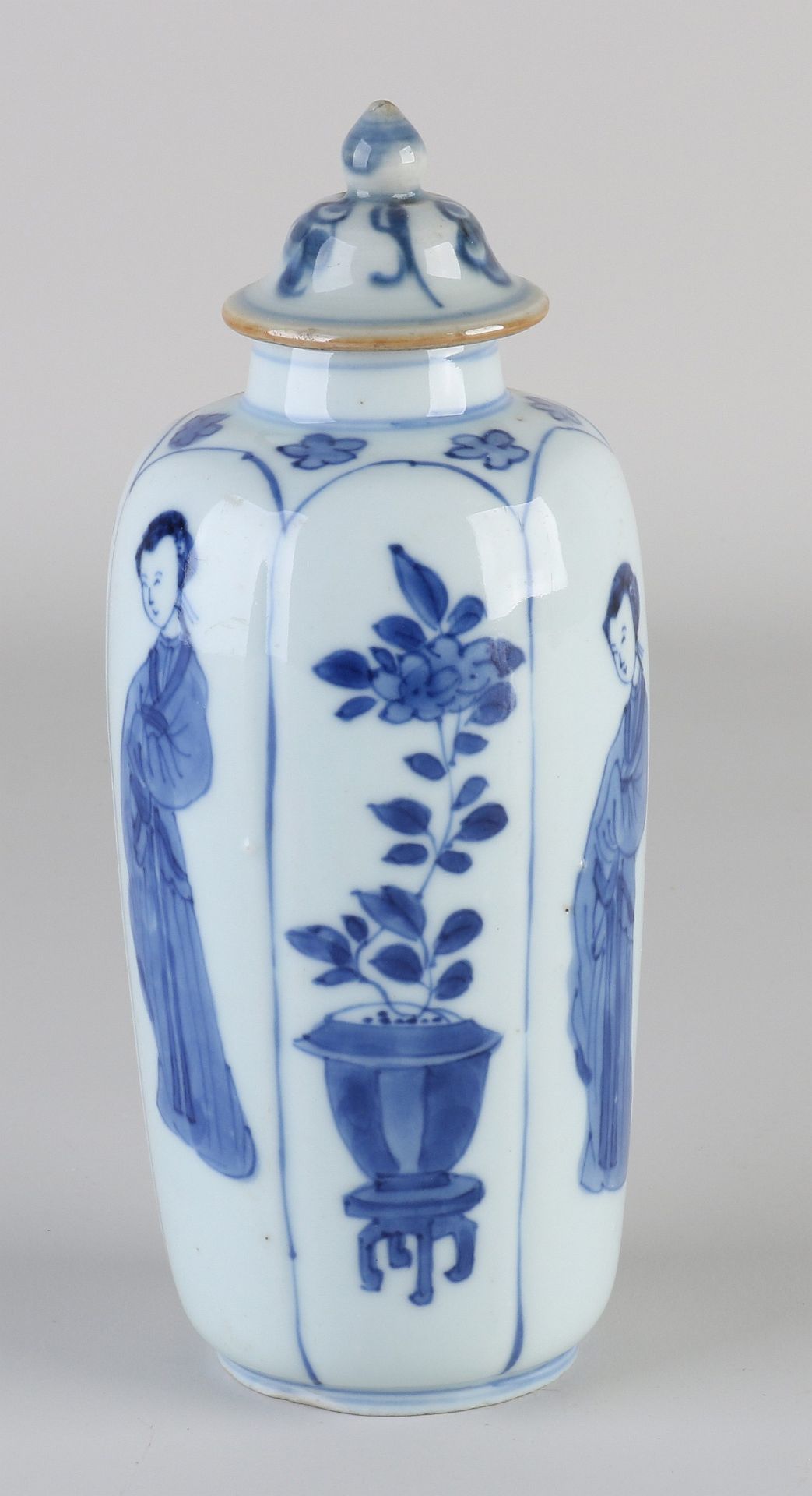 17th - 18th century Kang Xi vase with lid, H 17.5 cm. - Image 2 of 3
