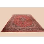 Large Persian rug, 436 x 298 cm.