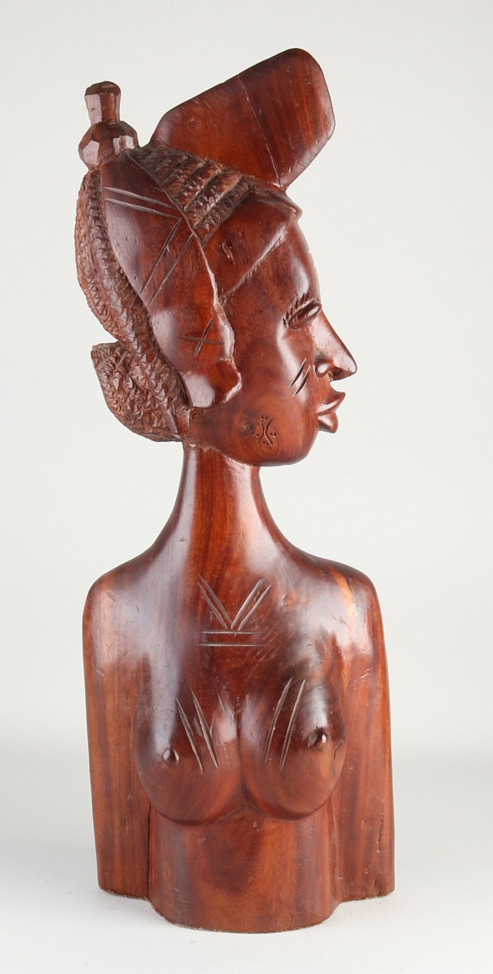african bust