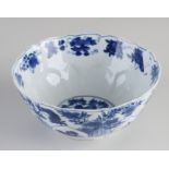 17th - 18th century Chinese bowl Ø 15.5 cm.