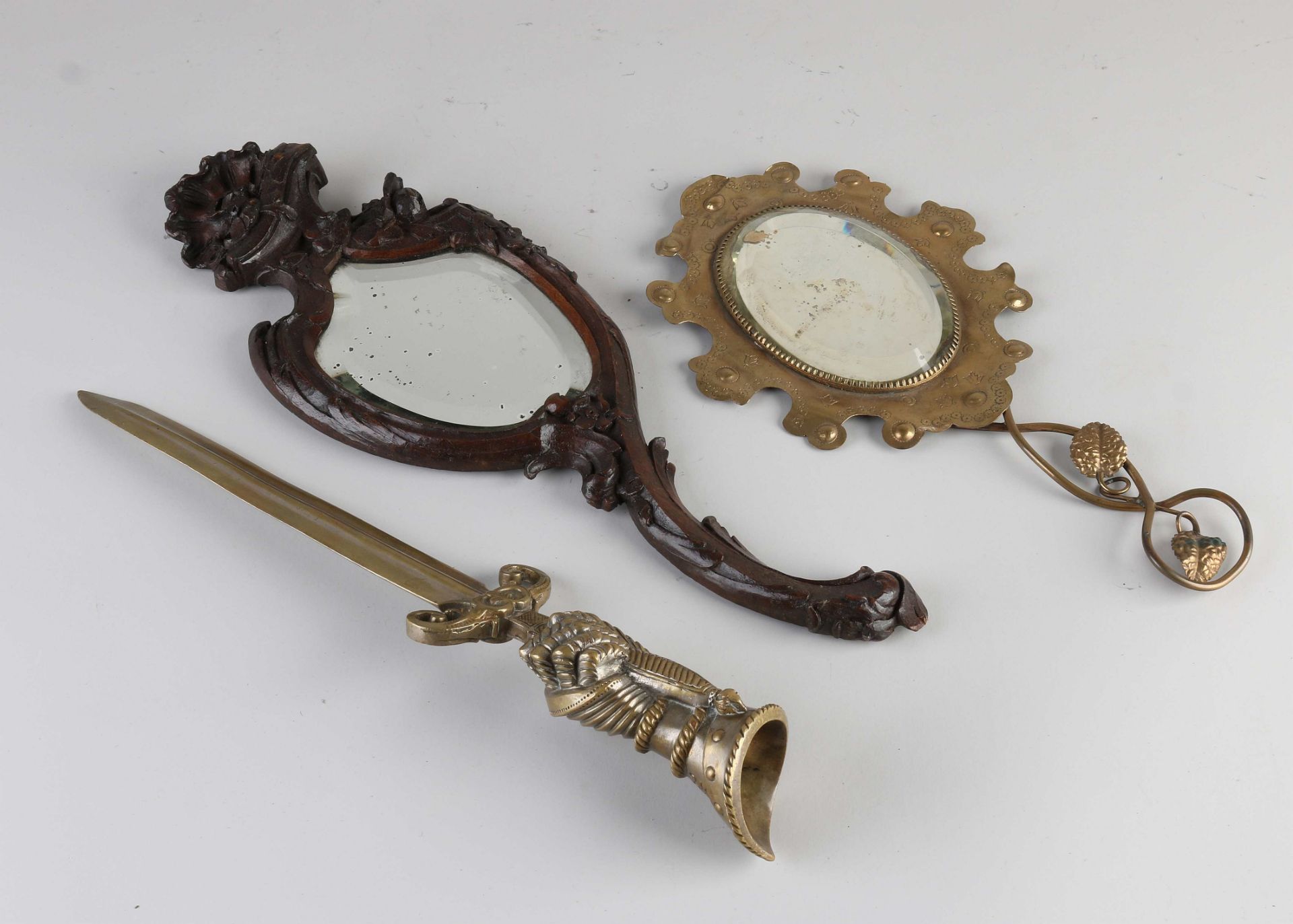 Three parts antique, Various