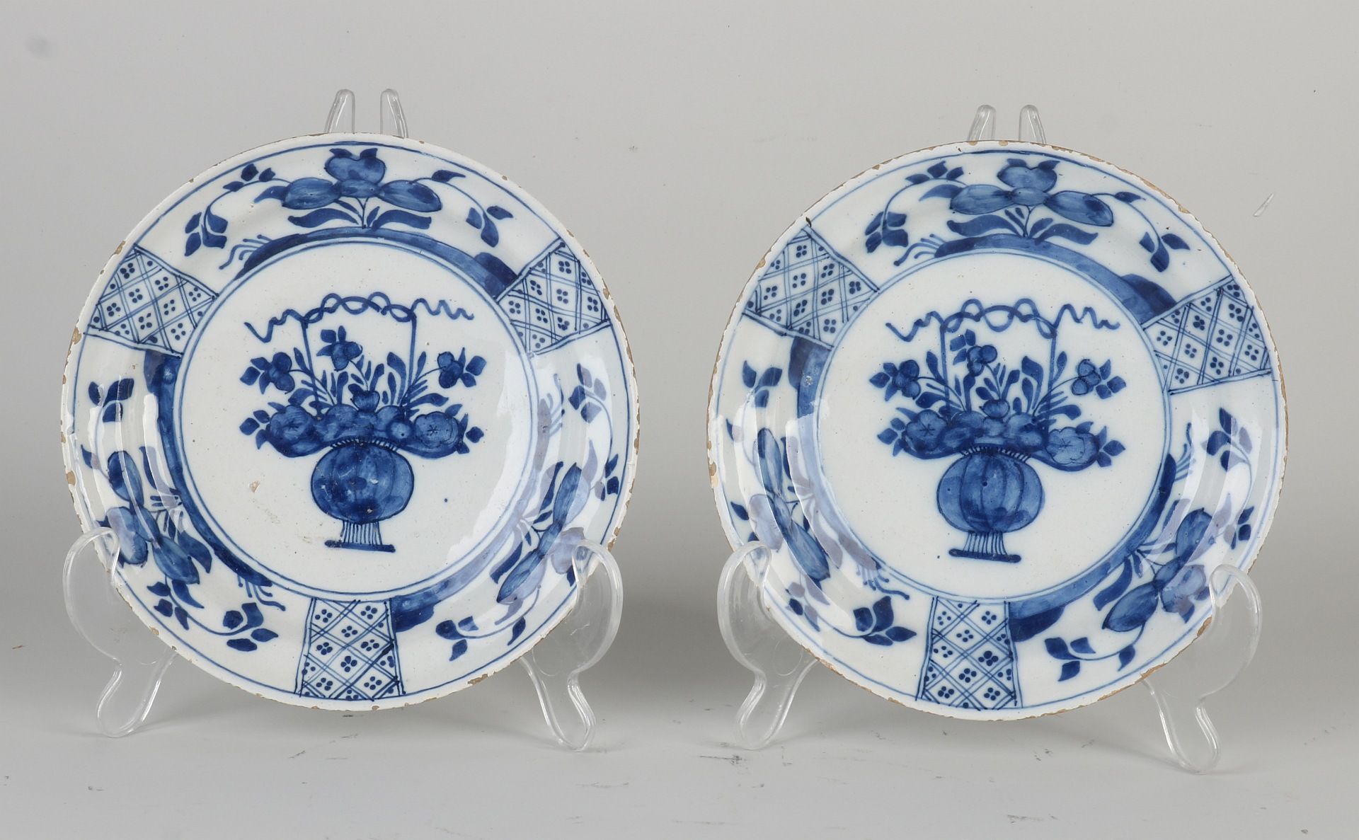 Two Delft porridge plates Ø 16.5 cm.