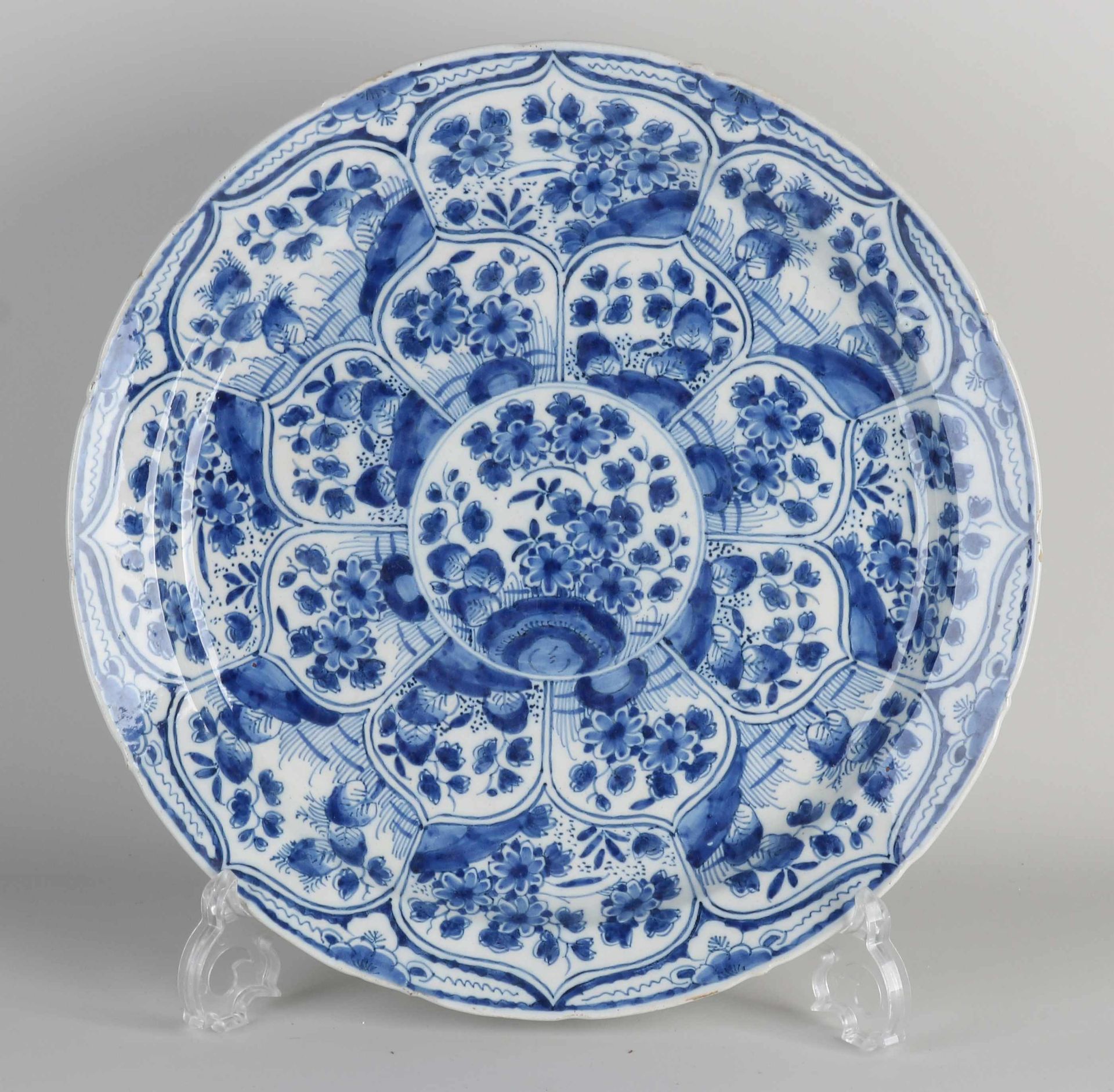 18th century Delft dish Ø 31 cm.