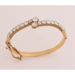 Yellow gold bracelet with diamonds