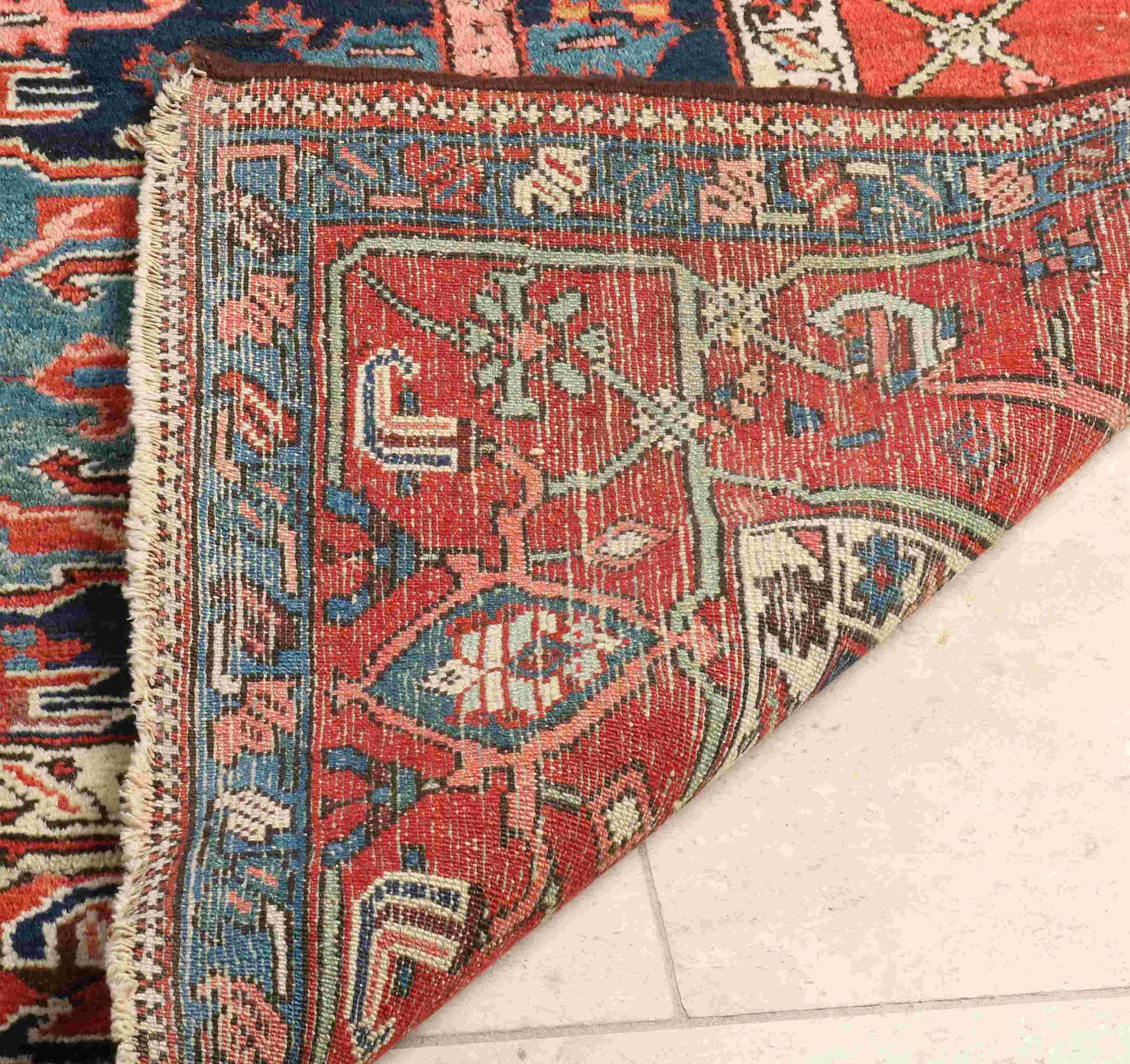 Antique Persian Heriz rug, 174 x 149 cm. - Image 3 of 3